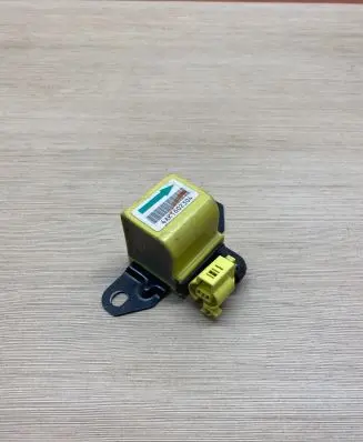 Subaru Impreza I Airbag deployment crash/impact sensor 98231FA060 8778004060 1872000410