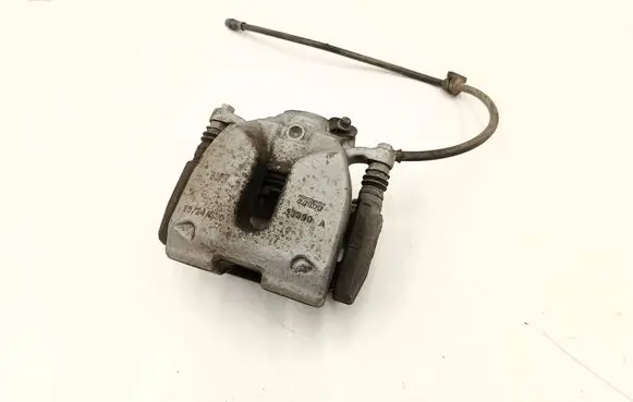BMW X3 G01 Front brake caliper 6882254