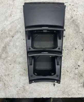 Mercedes-Benz ML W164 Glove box central console A1646800814 ZGS00 A164680081