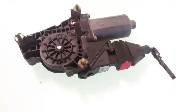Peugeot 406 Front door window regulator motor 194543103 05071300