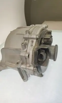 Mercedes-Benz C W203 Generator/alternator 01220AA0R0 A0001500550 A6281540103