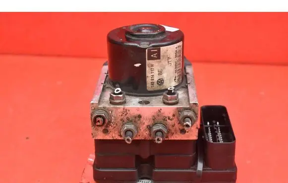 Volkswagen Golf V ABS Pump 1K0614117H