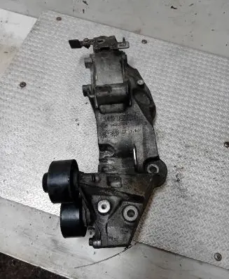 Renault Trafic II (X83) Generator/alternator bracket 8200527320