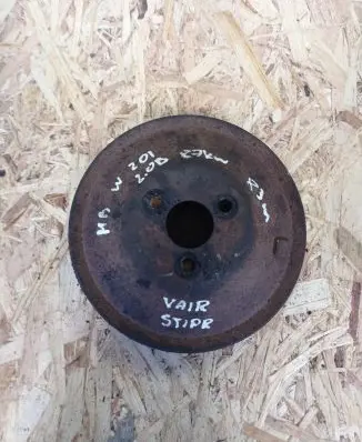 Mercedes-Benz 190 W201 Power steering pump pulley 