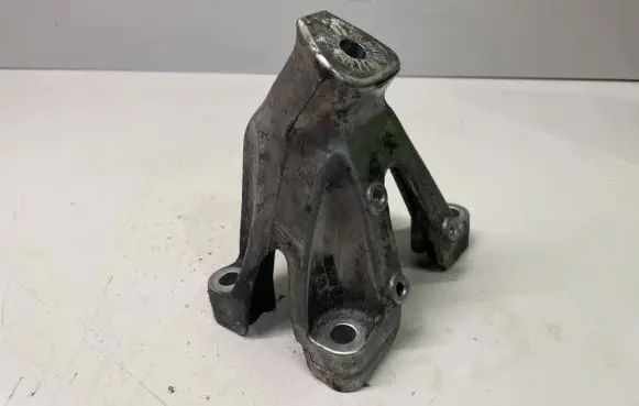 Audi A5 8T 8F Engine mounting bracket 8K0199307BJ