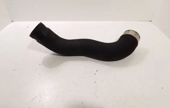 Intercooler hose/pipe