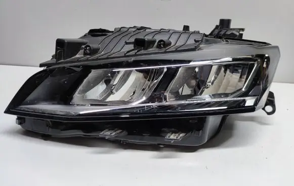 Peugeot 308 Headlight/headlamp 9851673380