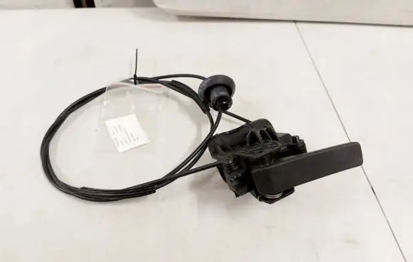Peugeot 308 Engine bonnet/hood lock release cable 9801080580