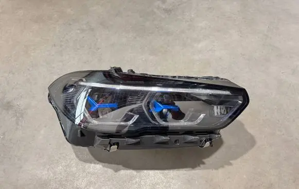 Headlight/headlamp