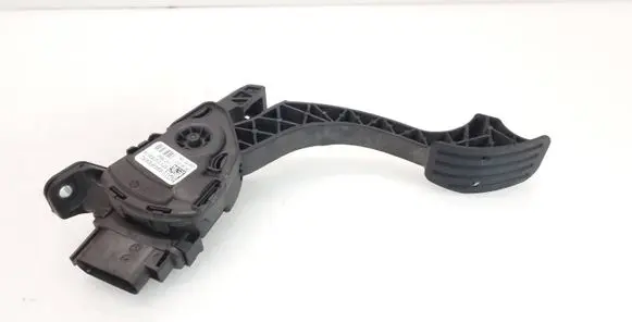 Ford Mondeo MK IV Accelerator throttle pedal 6G929F836RD 6PV01083414 C95YE04