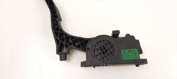 Skoda Fabia Mk2 (5J) Accelerator throttle pedal 0280755063 6Q1721503F