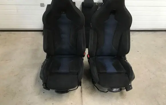 Seat set