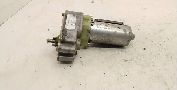 BMW 5 E39 Seat adjustment motor 8352192 0130002503 130201N