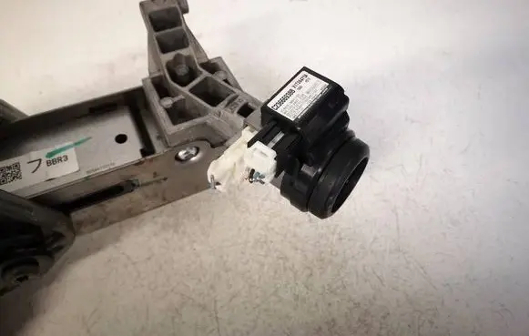 Mazda 3 II Ignition lock contact C23666938B