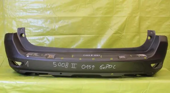 Peugeot 5008 II Front bumper 000465