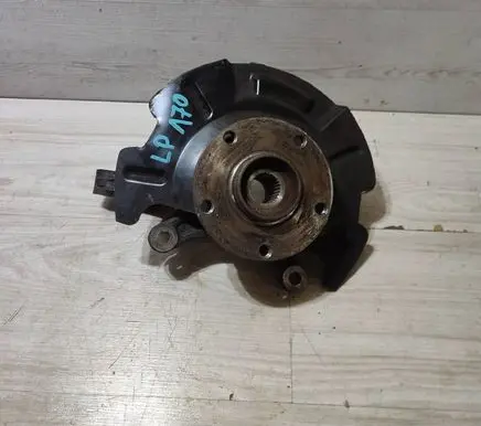 Suzuki Vitara (LY) Front wheel hub LPAT0
