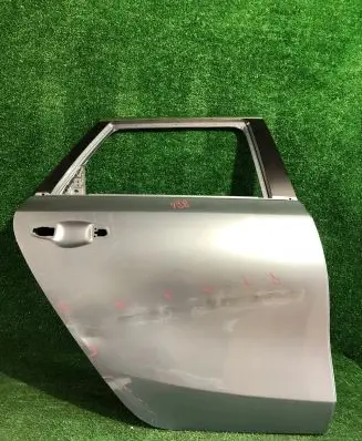 KIA Ceed Rear door