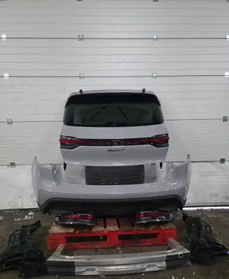 Porsche Macan (95B) Set of end parts 