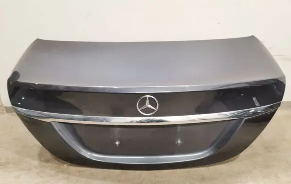Mercedes-Benz C W205 Tailgate/trunk/boot lid 
