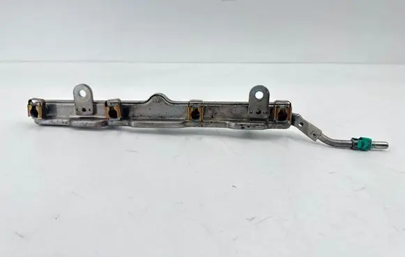 Honda Civic Fuel main line pipe