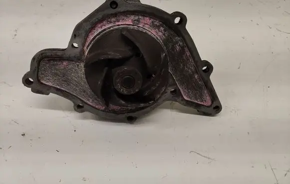 Audi A4 S4 B6 8E 8H Water pump VKPC81625