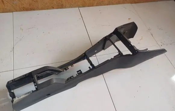 Opel Astra H Center console 331985437
