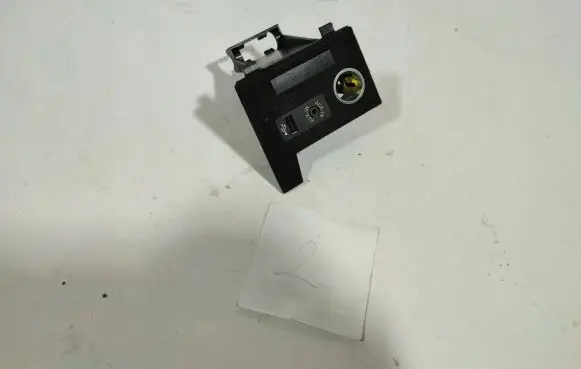 BMW 6 F12 F13 AUX in-socket connector 9197318
