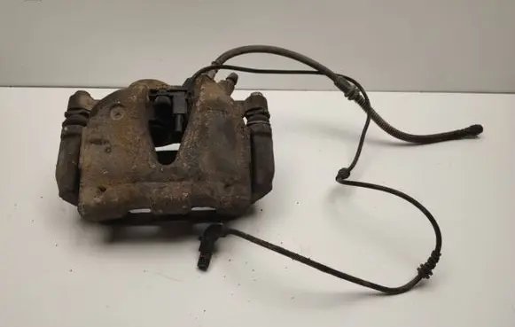 Mercedes-Benz GLK (X204) Front brake caliper A2044214281