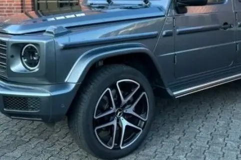 Mercedes-Benz G W463 2nd Gen Front bodywork piece 