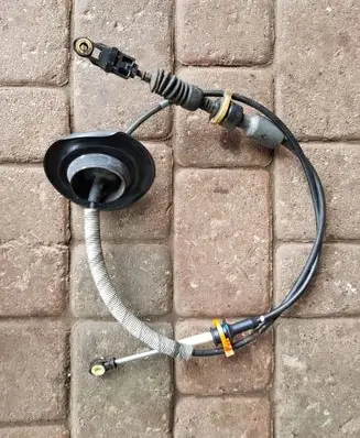 Chevrolet Captiva Gear shift cable linkage