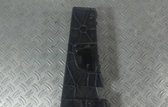 Audi RS7 C8 Bumper support mounting bracket corner 4K8807453
