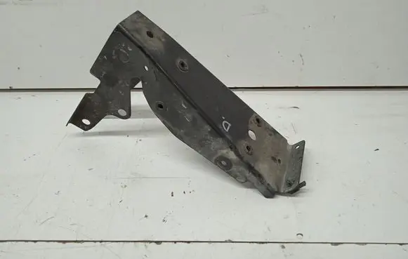 Porsche Panamera (970) Fender mounting bracket 97050435604
