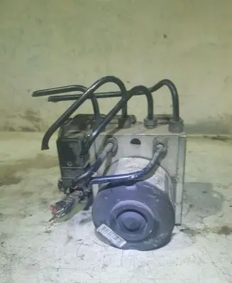 Ford Focus ABS Pump 5WK8K103