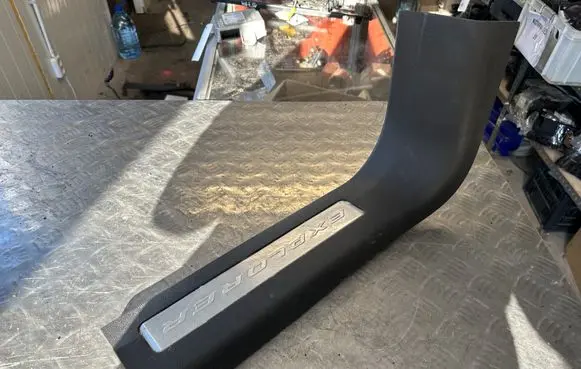 Ford Explorer Front sill trim cover BB537813201AE35B8 BB537813201 7813201