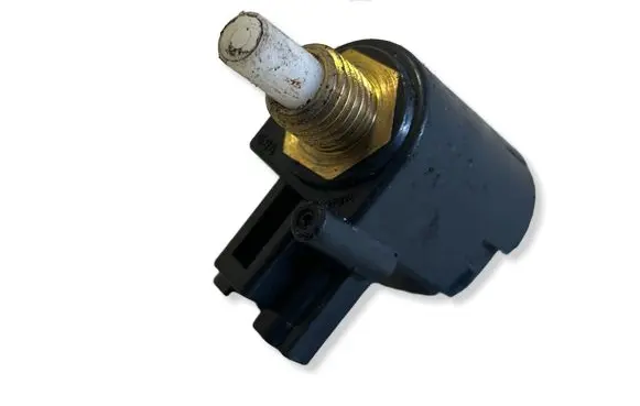 Toyota Avensis T250 Clutch pedal sensor 