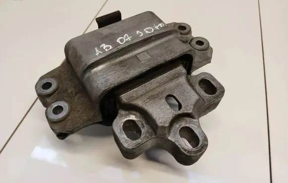Audi A3 S3 8P Engine mount bracket 1K0199555