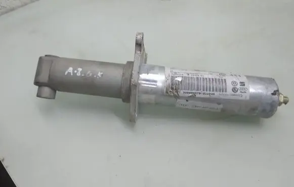 Audi A8 S8 D2 4D Rear bumper shock impact absorber/damper 