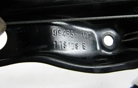 Volkswagen Jetta V Rear window lifting mechanism without motor 997363