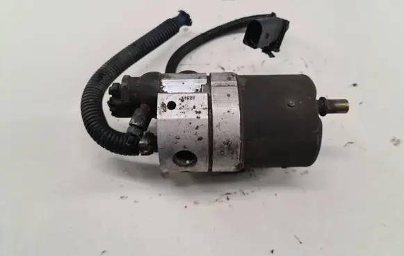 Audi A6 S6 C5 4B Brake power pressure regulator 8E0614175D
