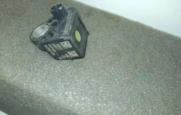 Mercedes-Benz GLC X253 C253 Airbag deployment crash/impact sensor 2229051400 150511 08893