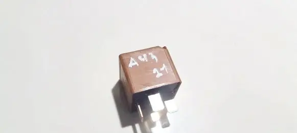 Jaguar XJ X350 Other relay v23136b1x21 ja6703aa