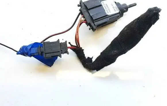 Brake pedal sensor switch