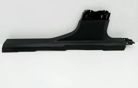(B) pillar trim (bottom)