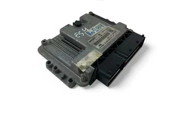 Hyundai i30 Engine control unit/module ECU 391122A982 0281030866