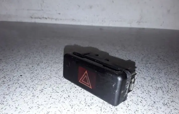 BMW 5 E39 Hazard light switch 8350947