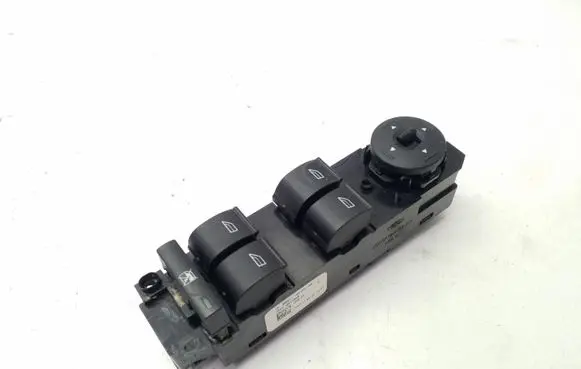 Ford Focus Electric window control switch BM5T14A132AA