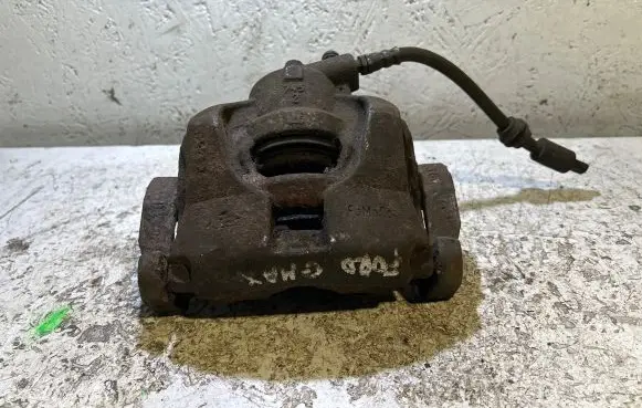 Ford C-MAX I Front brake caliper
