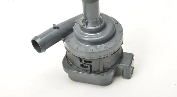 Volvo V60 Water pump 31493259