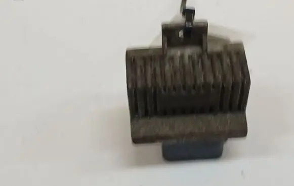 Renault Megane II Glow plug pre-heat relay 7700115078