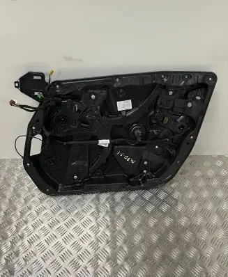 Mercedes-Benz C W205 Front door window regulator with motor A2050056299 A0998200283 A2050047199